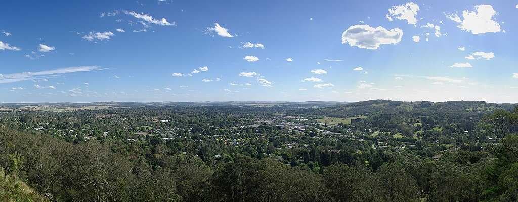 Panoramic view of Bowral from the Bowral Lookout on Mount Gibraltar. Moss Vale and the ranges near Bundanoon can be seen in the background.