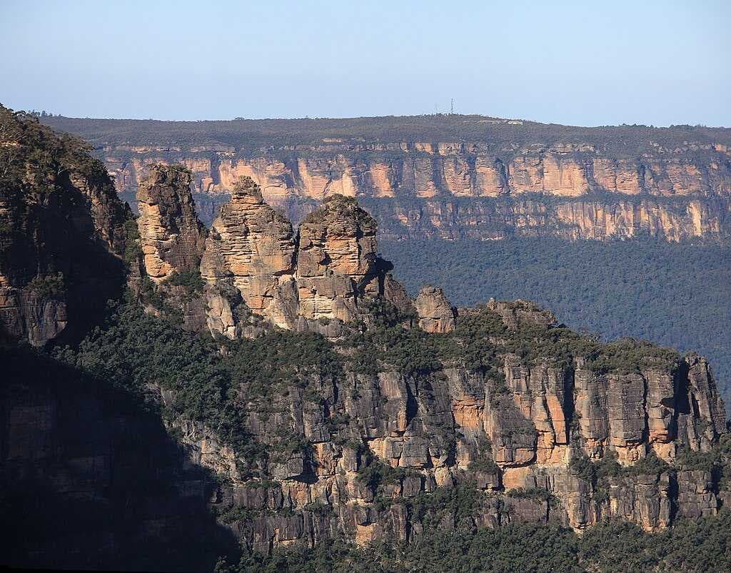The Three Sisters, on the south edge of Katoomba