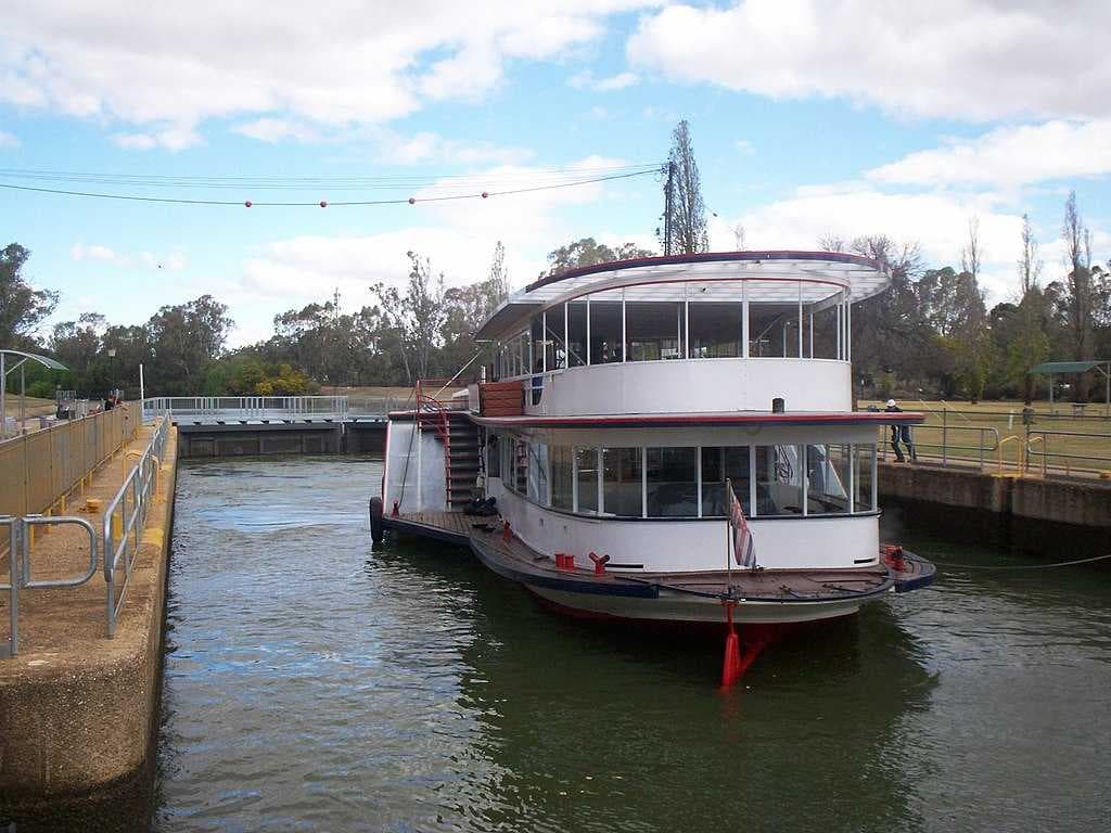 Mildura's paddlesteamers, such as the PS Melbourne, are popular with tourists