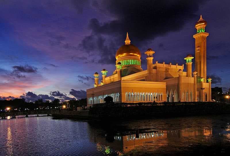 Twilight View of Omar Ali Saifuddien Mosque, Brunei