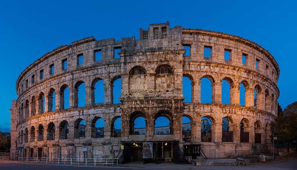 Pula travel image