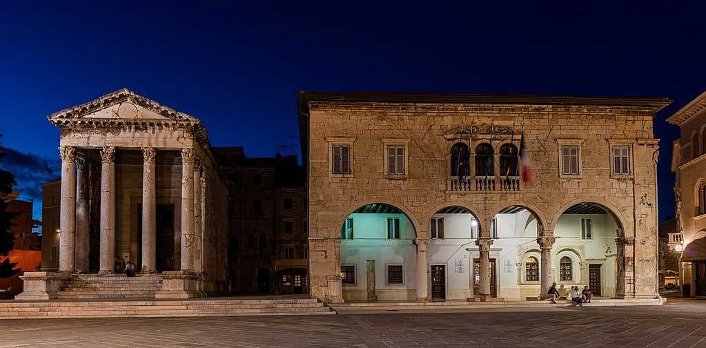 Pula travel image
