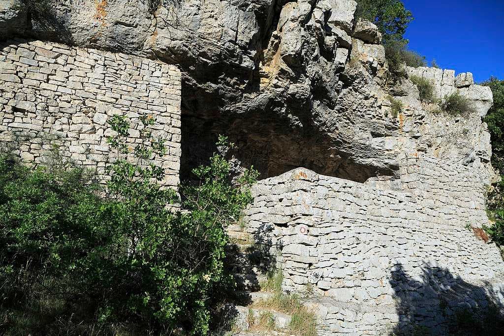 Vis travel image