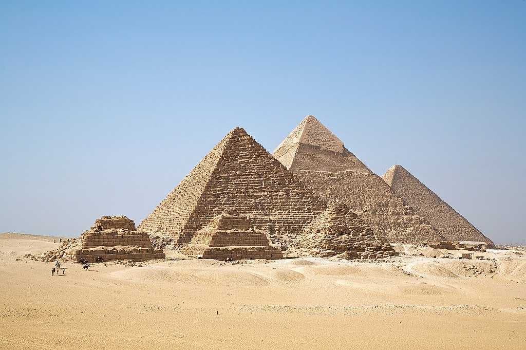 Giza travel image