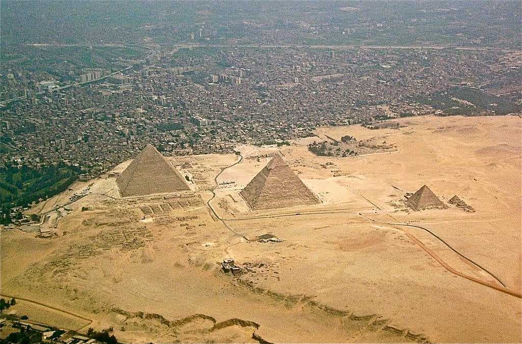 Giza travel image