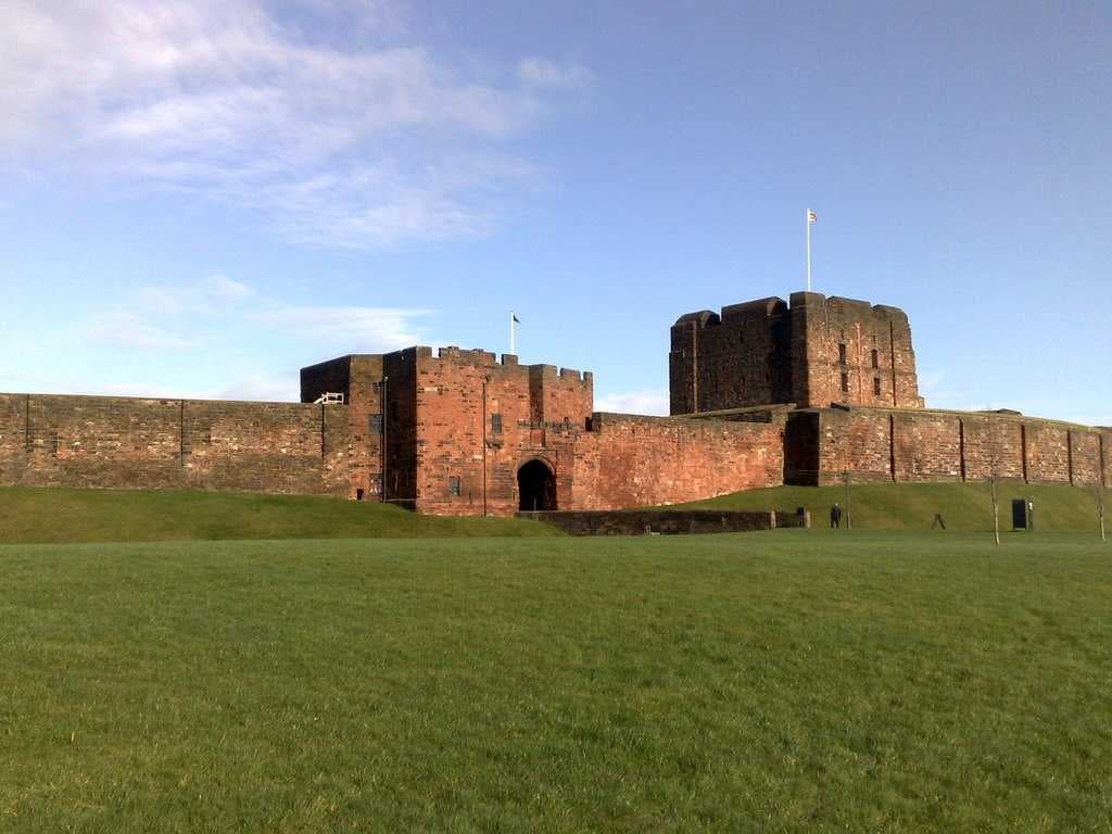 Carlisle Castle was built in the reign of William II.