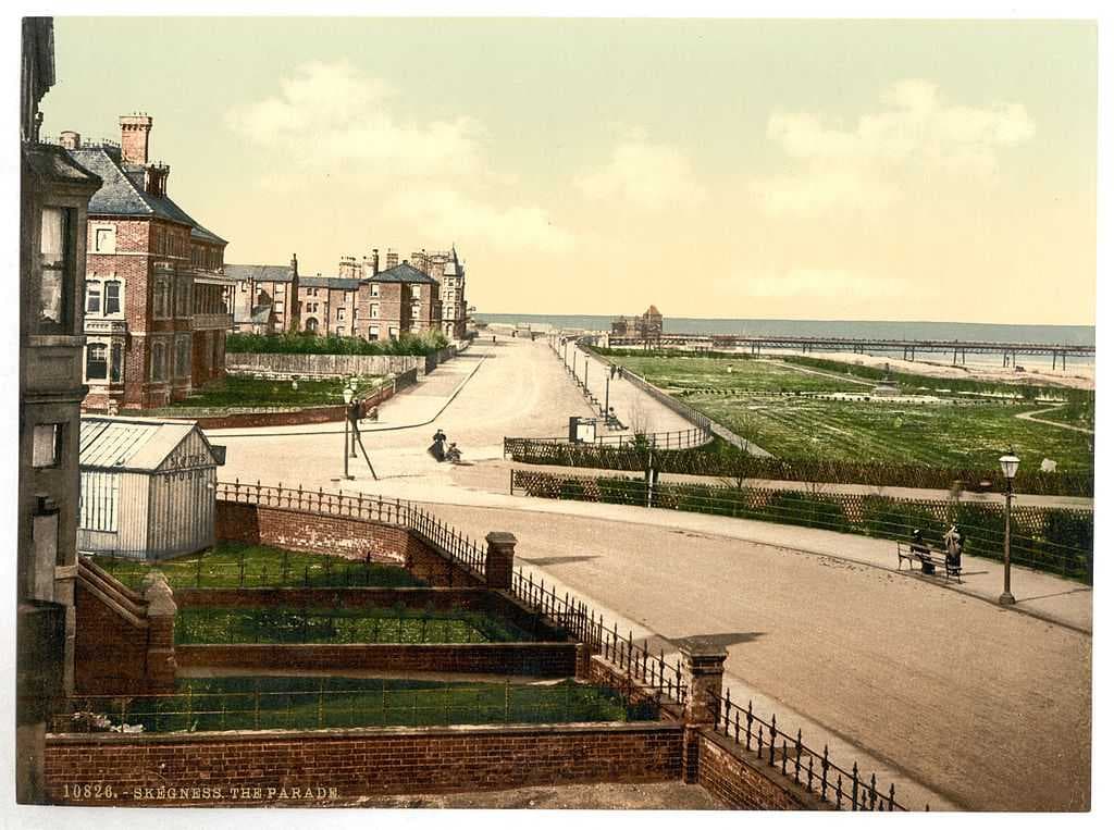 The Grand Parade before the clock tower was built, looking north towards the pier. The Marine Gardens are on the right.