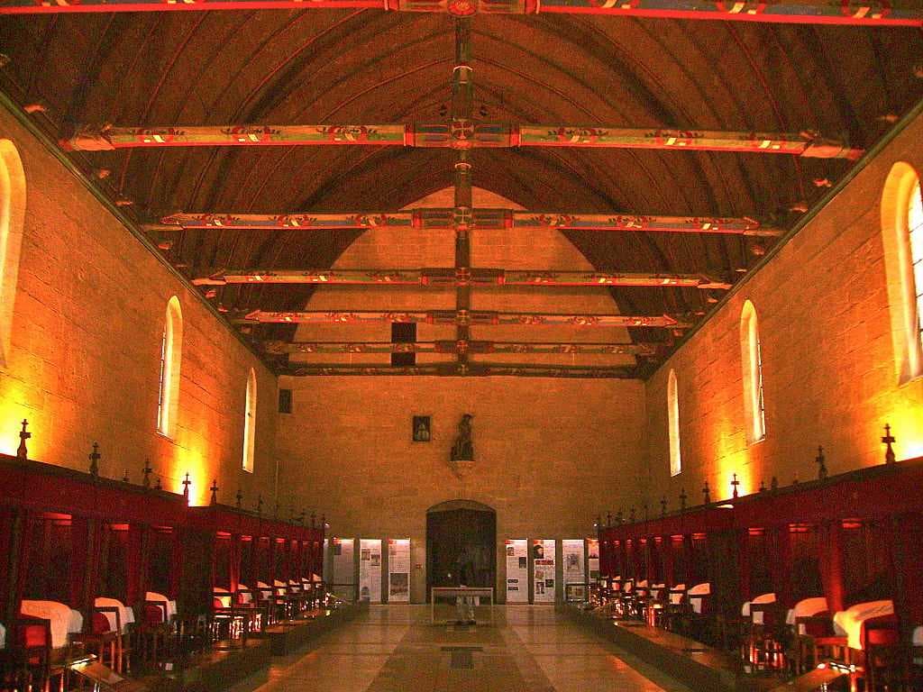 Beaune travel image
