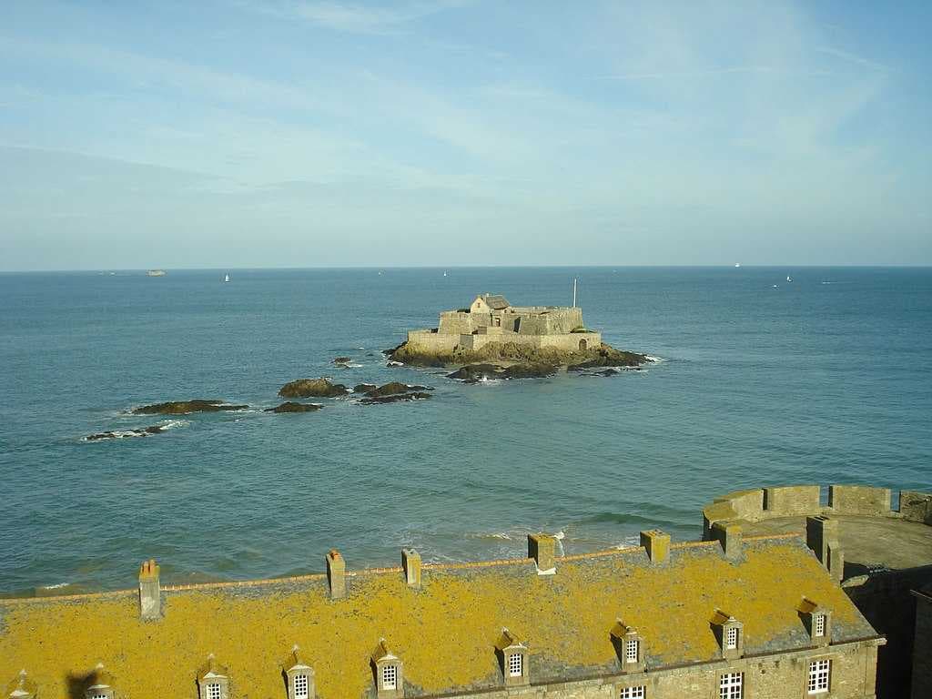 Saint Malo travel image