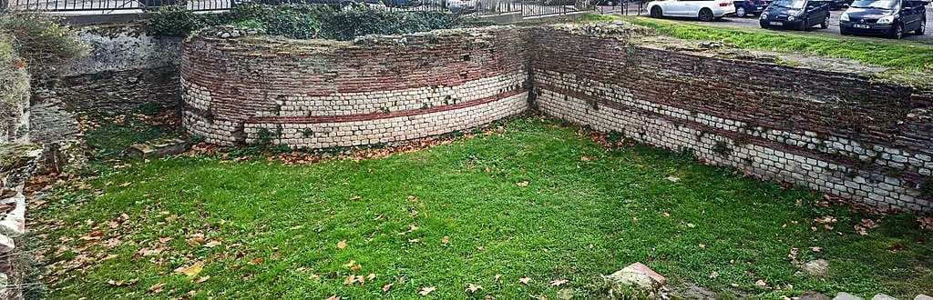 The remains of the Roman wall in Toulouse illustrate the early use of brick and stone in construction.