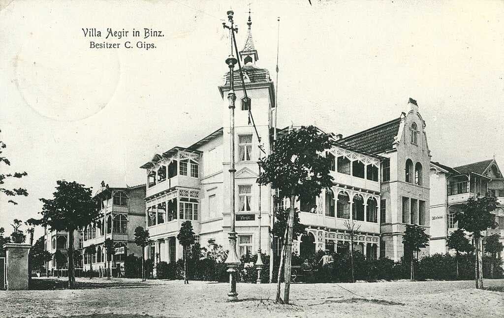 1937 postcard: Villa Aegir, Villa Helene and the Nymph