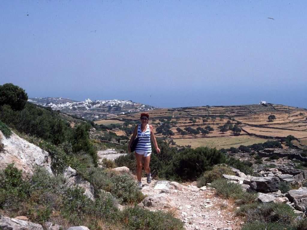 A rocky edge on one of the Sifnos Trails