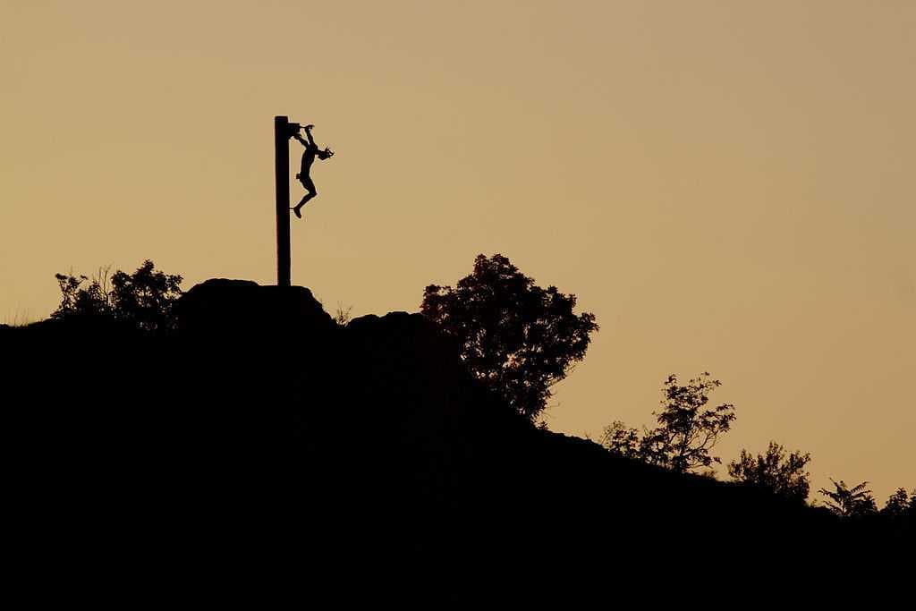 The cross at Tettye