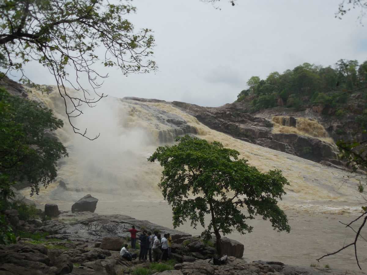 Scenic View of Kunthala Waterfalls