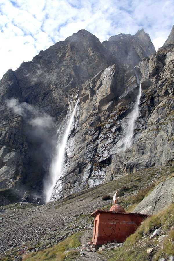 Vasundhara Waterfalls