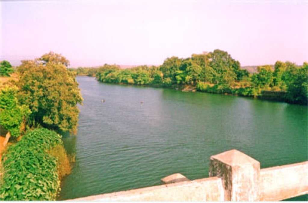 Chiplun is situated on the banks of the Vashisti River