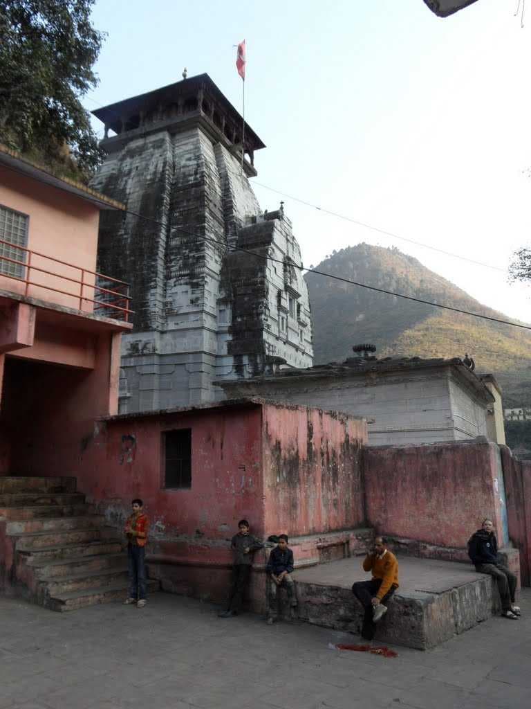 The Raghunathji temple, Devprayag