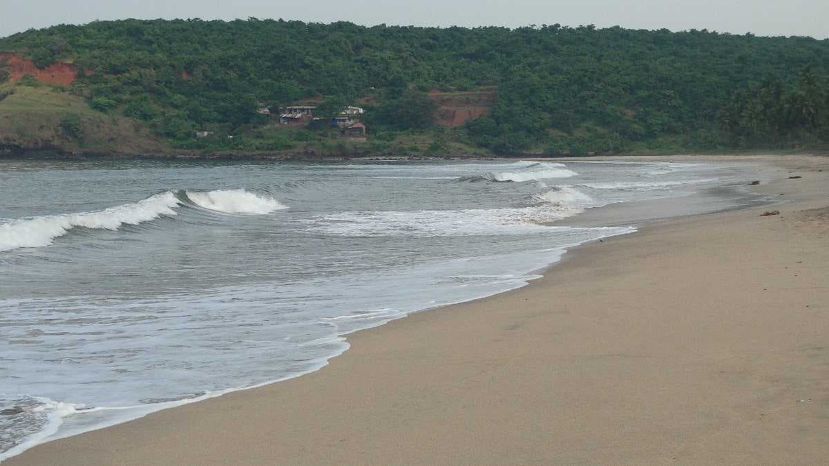 Velneshwar Beach - Rock-Free Beach