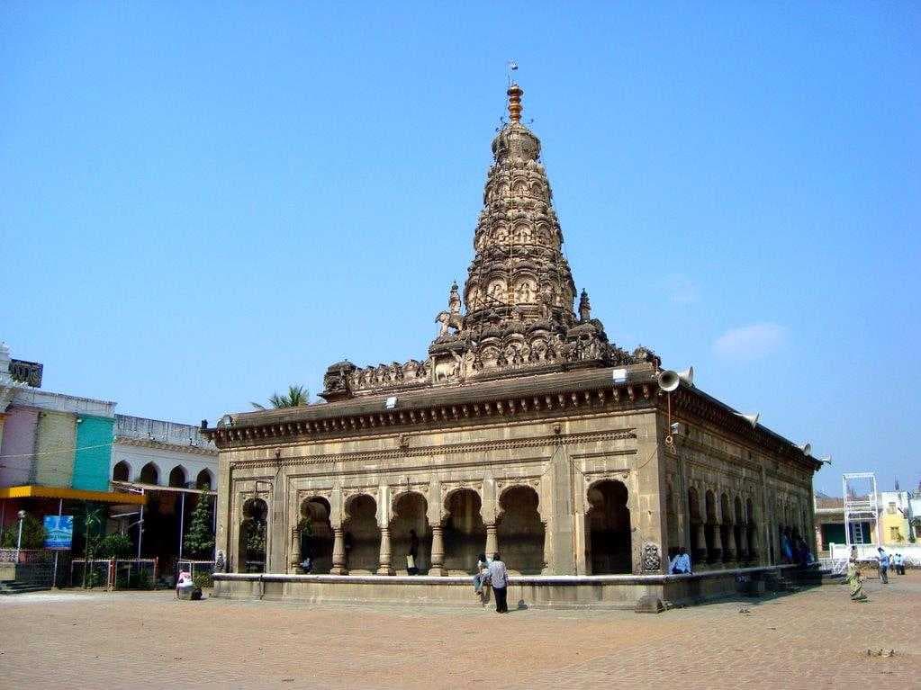 Sharana Basaveshwara Temple - Religious Shrine of Basavanna