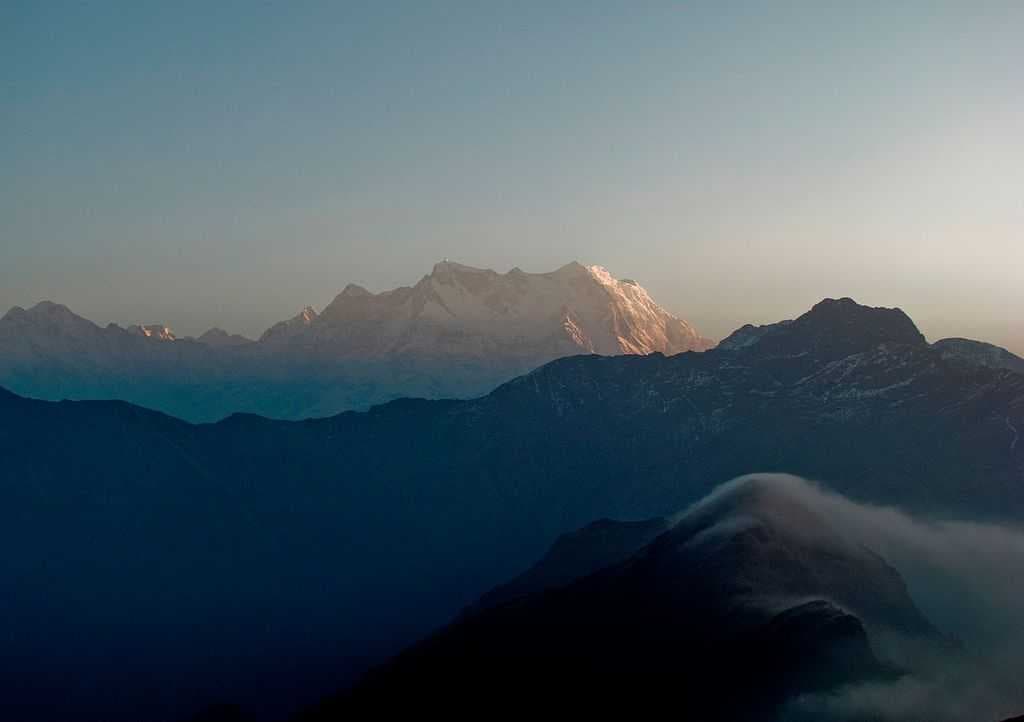 Scenic backdrop of Chaukhamba range of hills at Guptakashi