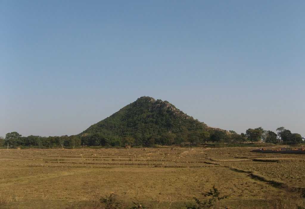Hill on NH-33 Near Hazaribagh