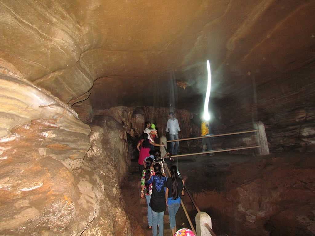 Kutumsar Caves