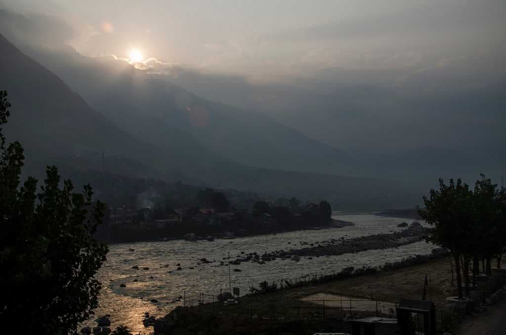 Tosh travel image