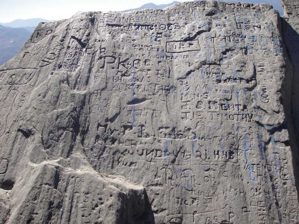 GRAFFITI - IMPRESSIONS OF HUMAN EXISTENCE