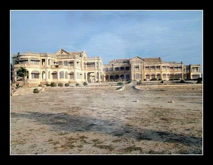 RAJU ODEDRA PORBANDAR MAHARANA RAJMAHEL PORBANDAR CHOWPATY . . . Mo 99744 86087