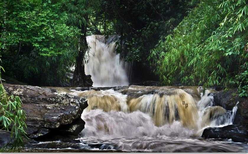 Scenic View of Manjehalli Waterfalls