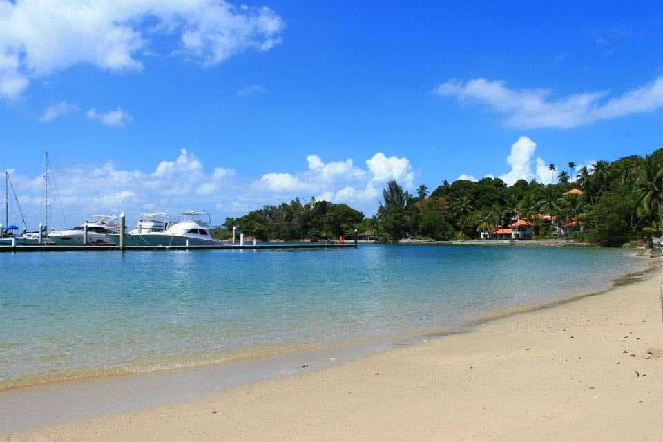 Tegar Putri Beach - Quaint Public Beach in Batam