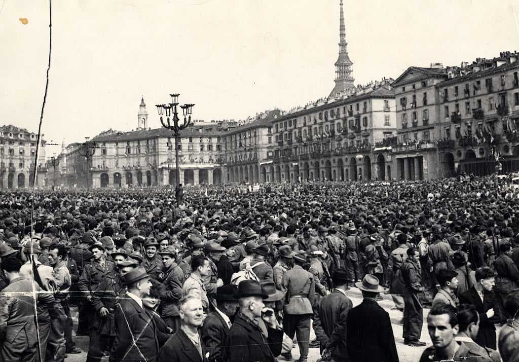 Liberation parade in Turin, May 6, 1945