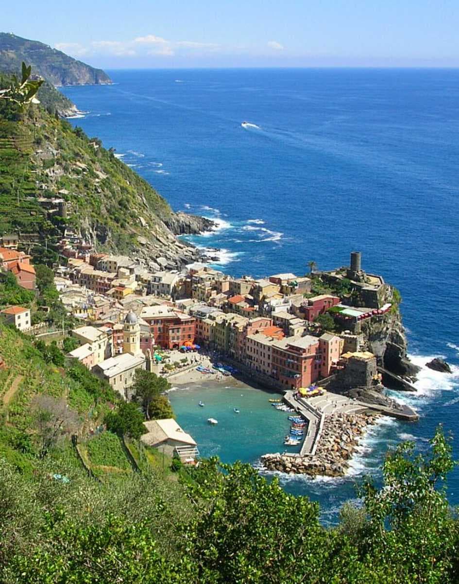 Vernazza travel image