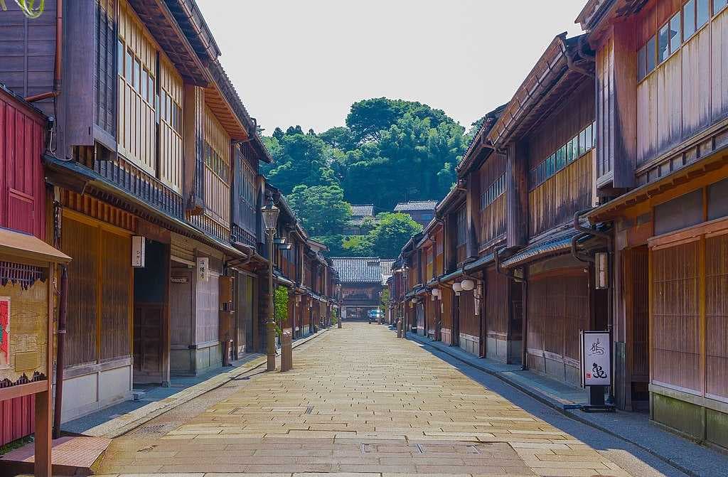 Higashi (east) geisha area in 2015