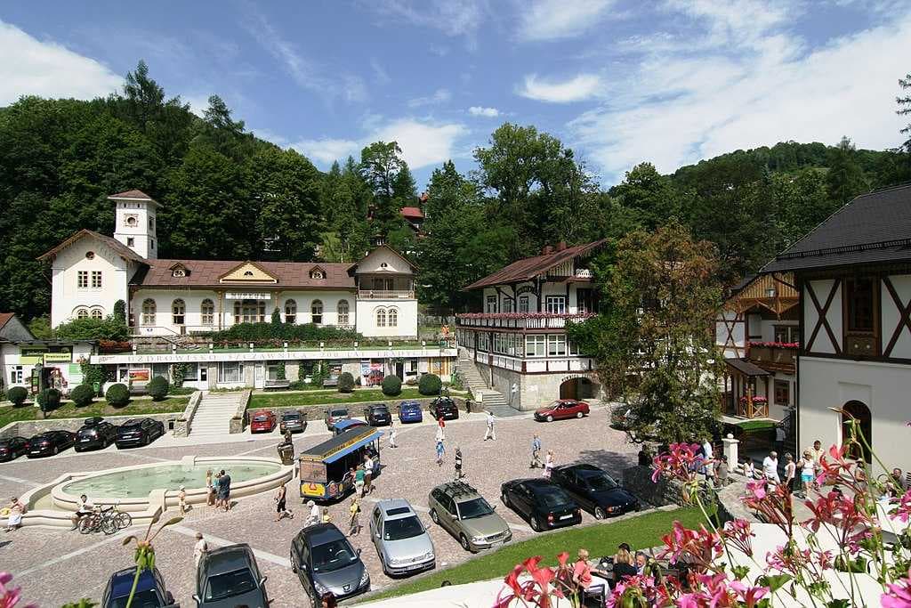 Dietl Square