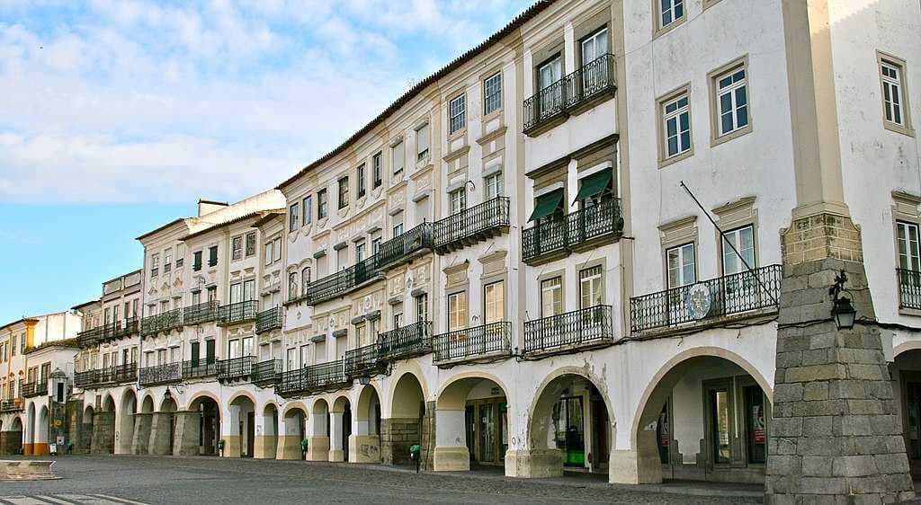 Evora travel image