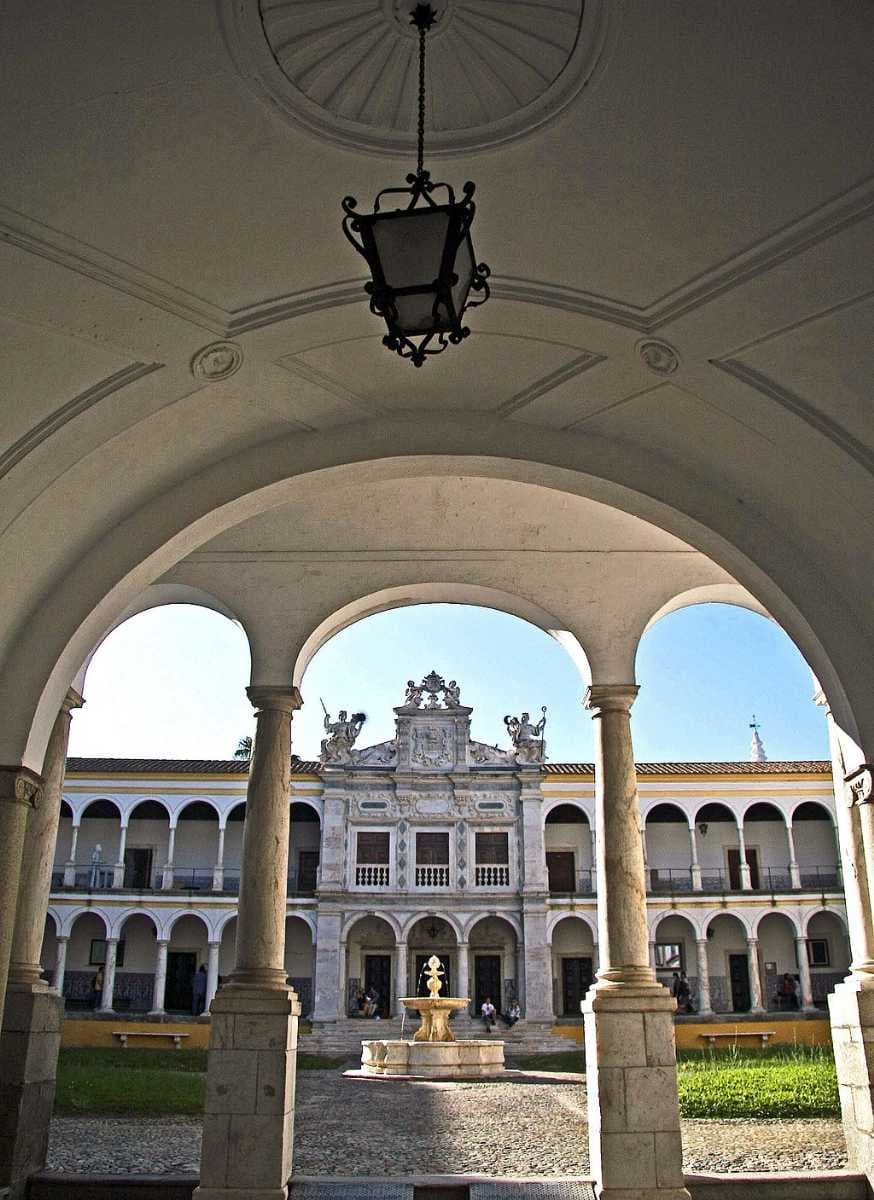 Evora travel image