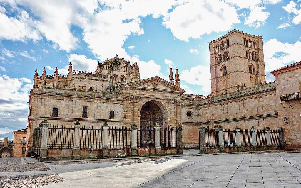 Zamora