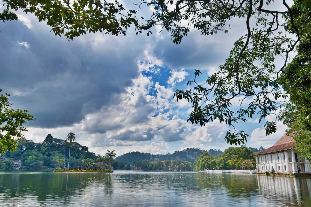 Kandy Lake