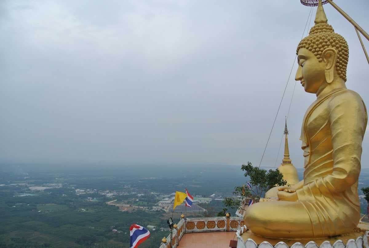 Wat Tham Sua - Most Popular Buddhist Temple in Krabi