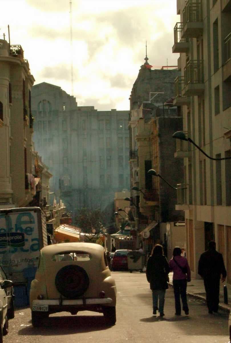 An old colonial feel to a street in Montevideos Ciudad Vieja.