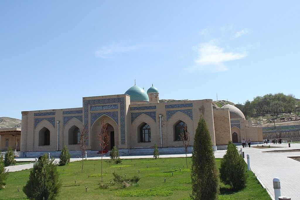 Nurota travel image