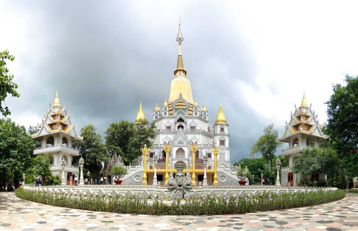Buu Long Pagoda - Built on Buu Long Mountain