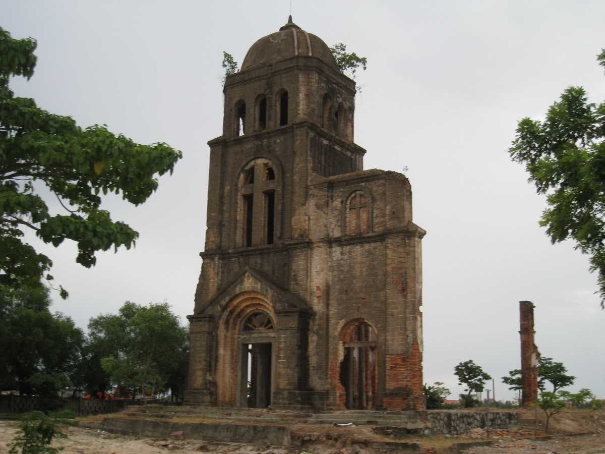 Tam Toa Church Ruins in Dong Hoi
