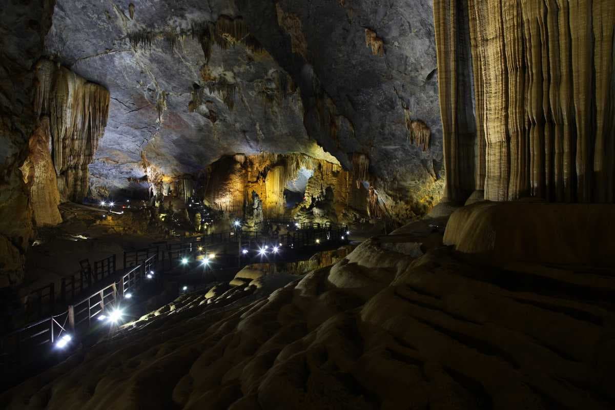 Dong Thieu Duong Caves - Known as Paradise Cave