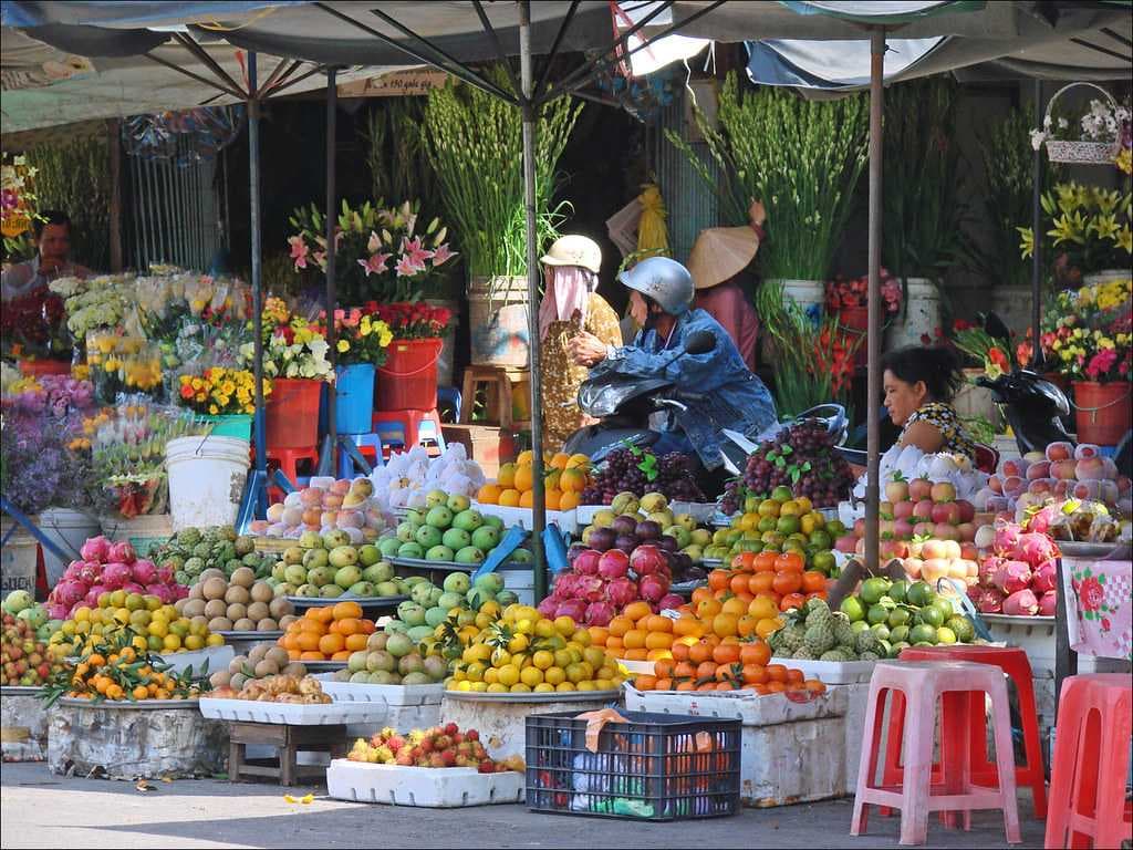 Local Fresh Fruits Market - Long Xuyen