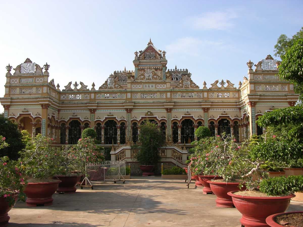 Vinh Trang Pagoda - Popular Buddhist Temple Near My Tho