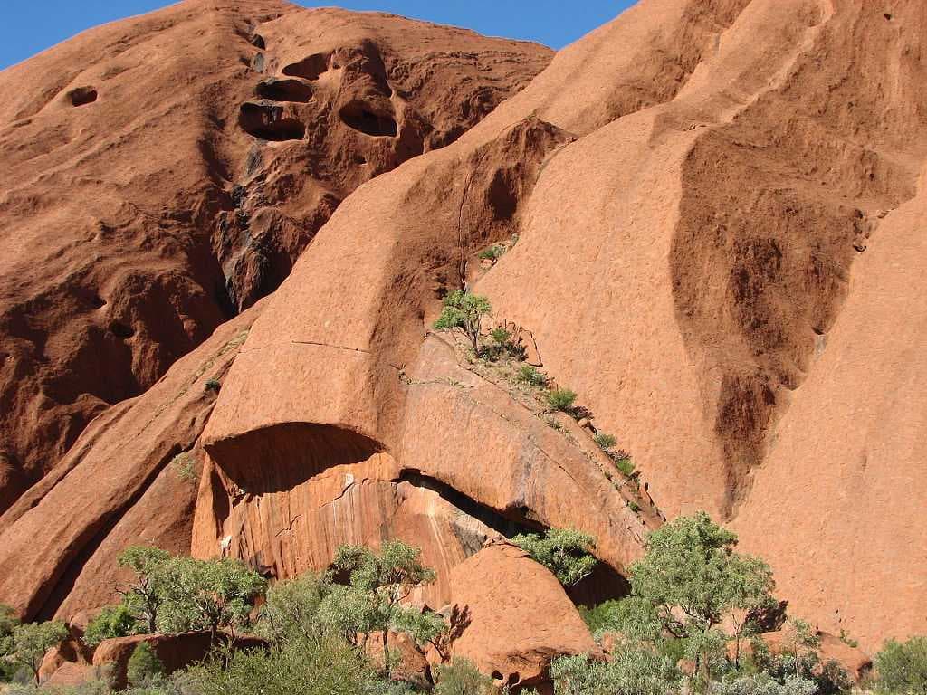 A close up view of the crevasses on Uluru