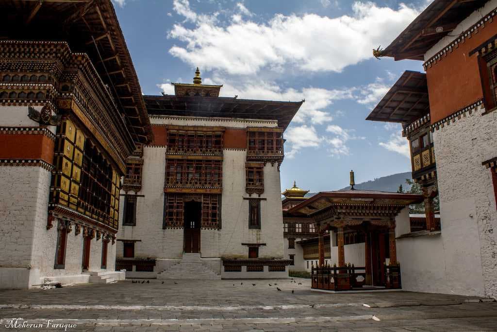 The beautiful architecture of Dechencholing Palace