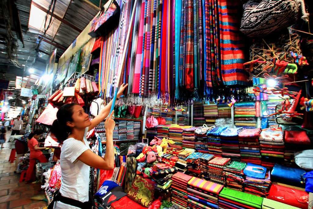 Russian Tuol Tompoung Market travel image